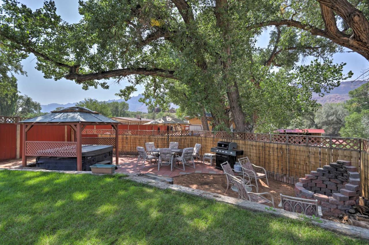 Rustic Retreat Moab Townhome With Grill And Fire Pit Zewnętrze zdjęcie